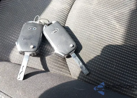 2019 Kia Forte Lxs z USA, uszkodzony, nr VIN 3KPF24ADXKE087302